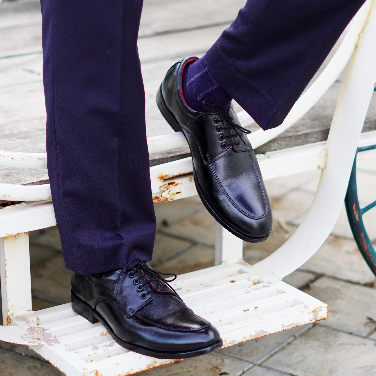 MATR Red Series Men’s Black Leather Apron Toe Derby Shoes