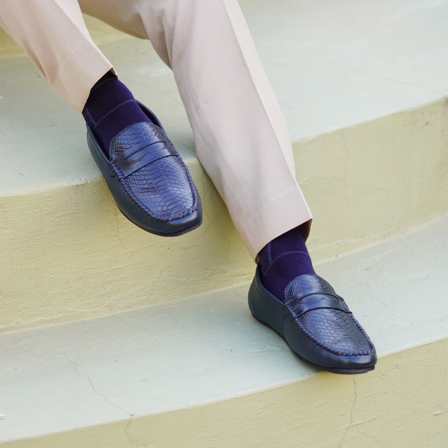 MATR Lifestyle Men’s Blue Leather Woven Moc Toe Loafers