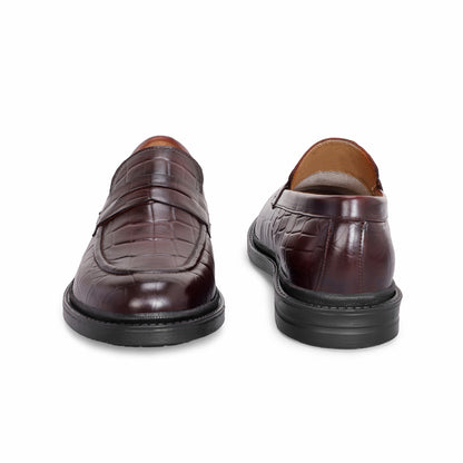 MATR Old Money Men's Brown Croc-Embossed Leather Moccasins, Classic Slip-On Shoes