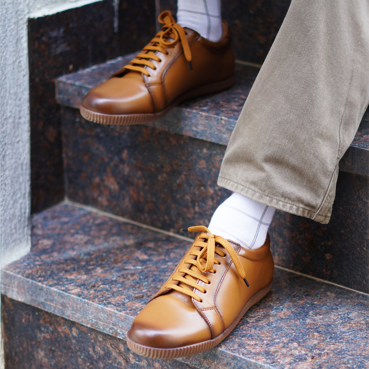 MATR Luxe Men’s Beige Smooth Leather Casual Sneakers