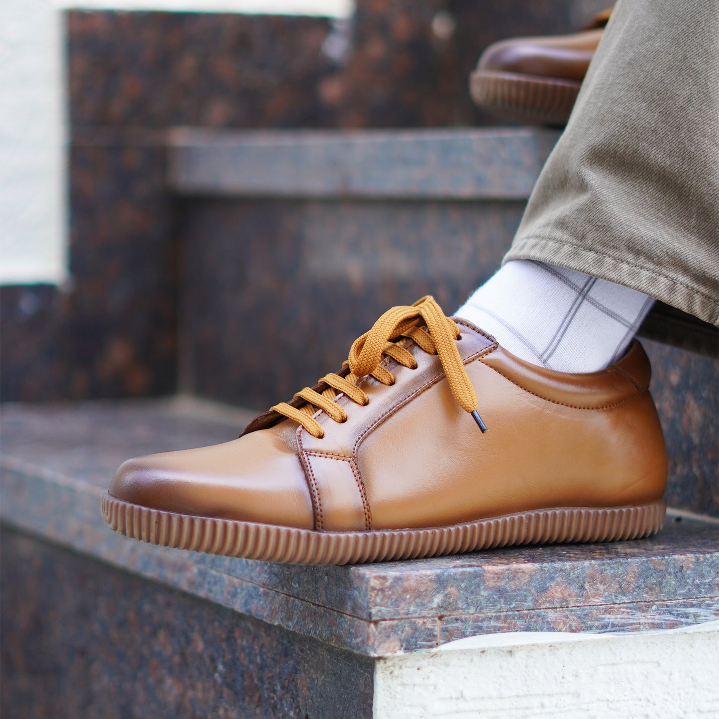 MATR Luxe Men’s Beige Smooth Leather Casual Sneakers