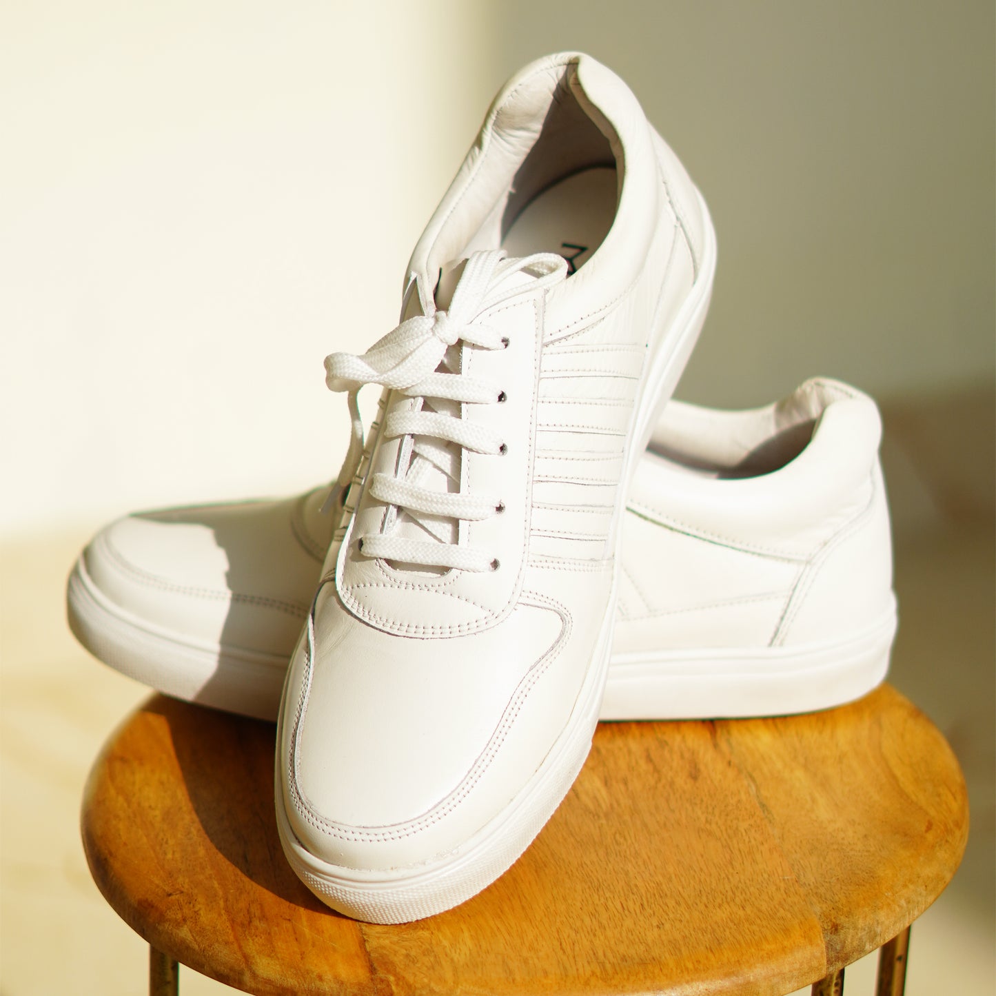 MATR Luxe Street Men’s White Leather Lace-Up Sneakers